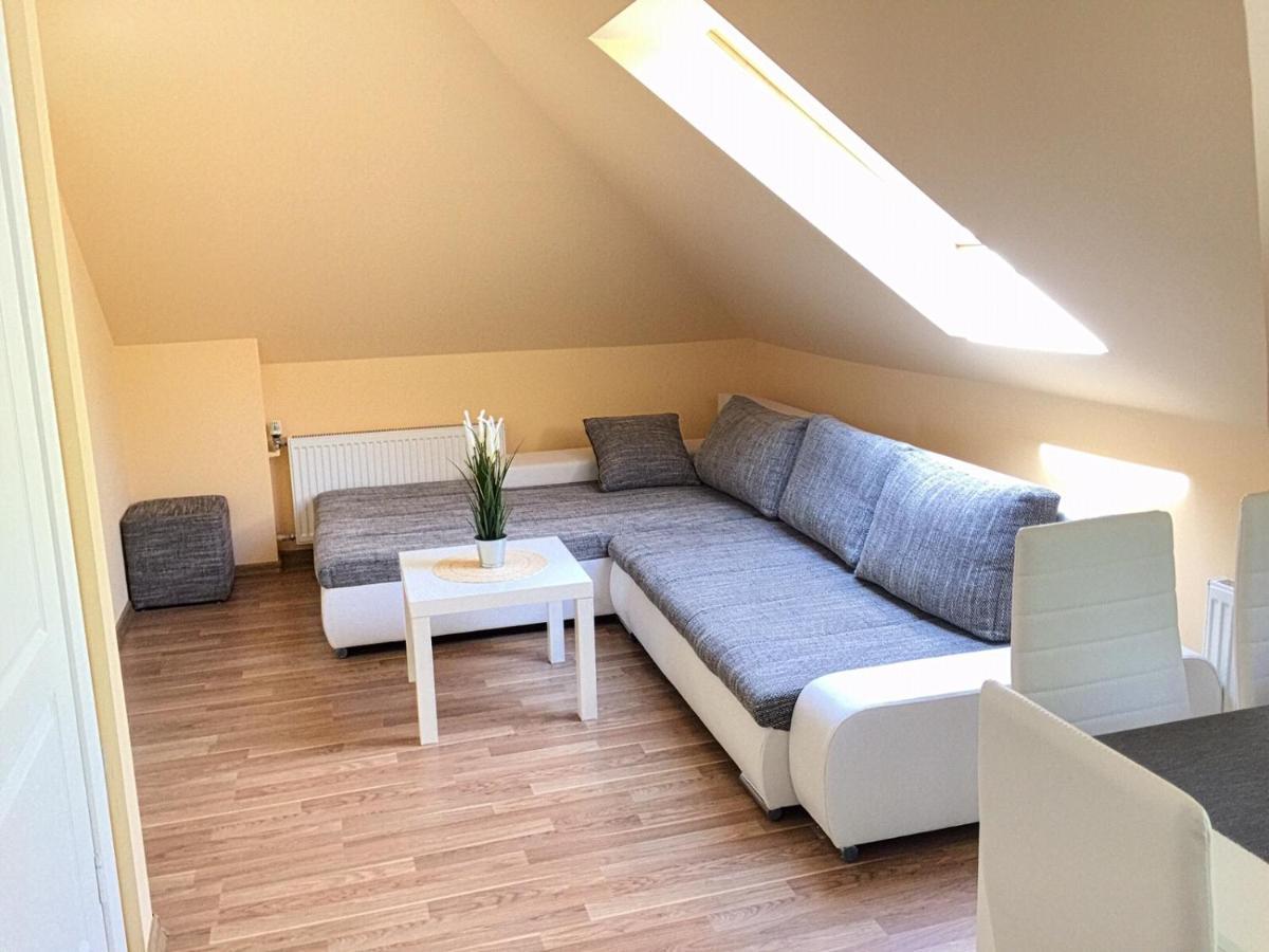 Apartamento Caramel Jūrkalne Exterior foto